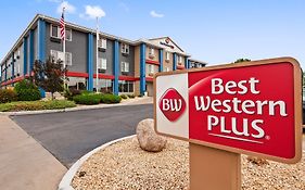 Hotel Best Western Plus I-94  3*